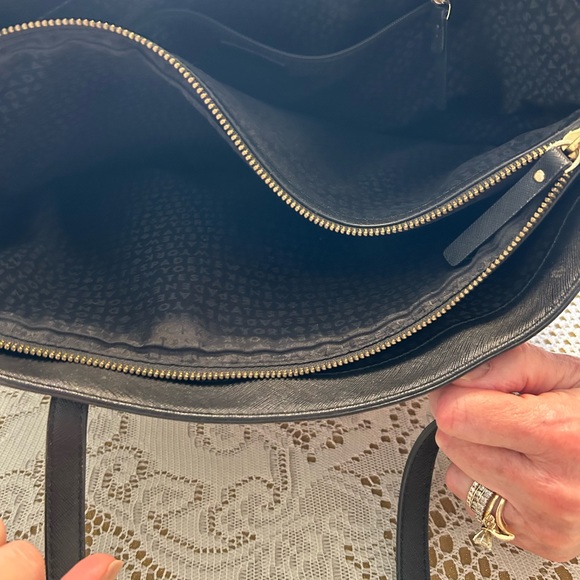 Black Kate Spade Tote 10 x 15 - Picture 4 of 4